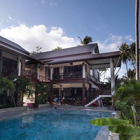 Coconut Tree Homestay Ban Wa Thon Exterior foto